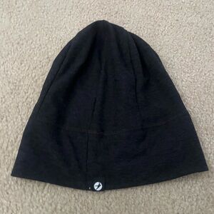 Oiselle Black Lux Beanie